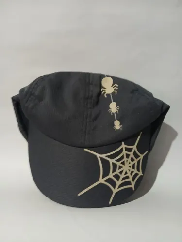 Boné infantil homem aranha 