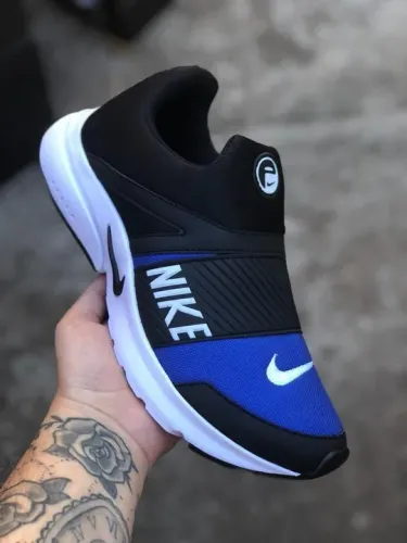 Venha garantir o seu lindo tênis da Nike material muito confortável para seu dia dia