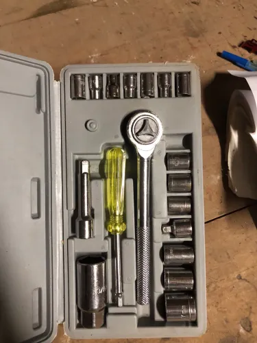 Caixa de chaves / ferramentas 