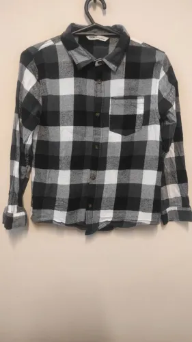 Camisa infantil Usada Poucas Vezes, Ótimo Estado Sem Detalhes.