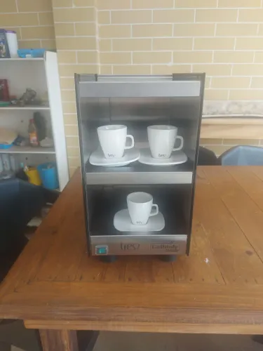 Aquecedor de xícaras Caffitaly três corações