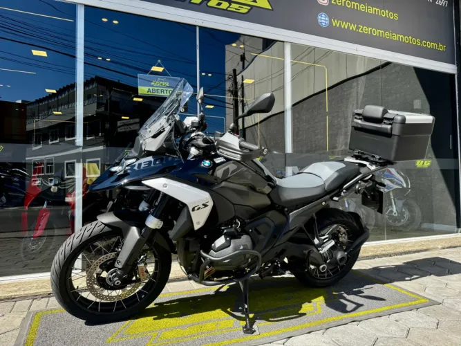 BMW R 1300 GS Triple Black 2025
