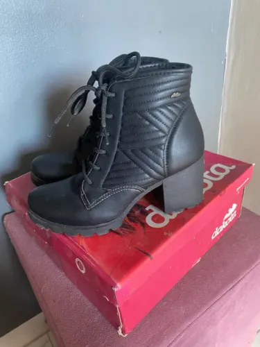 Bota Dakota Feminina Preta Salto Grosso