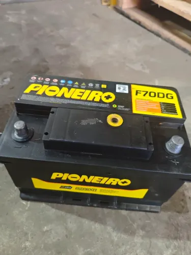 Bateria Pioneiro 70 amperes semi nova com garantia BASE DE TROCA 