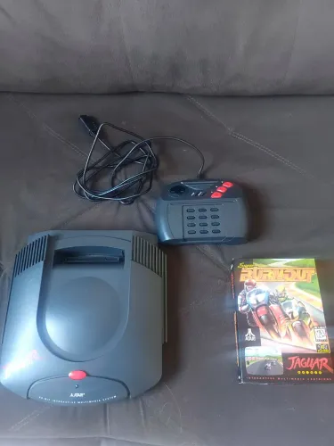 Atari Jaguar com Super Burnout