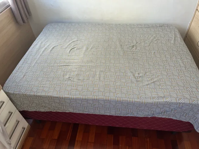 Cama de casal para 2 pessoas