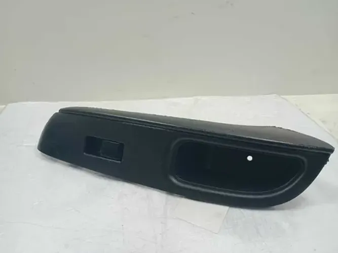 Botão Vidro Traseiro Esq Nissan Tiida Sedan 2008 A 2013