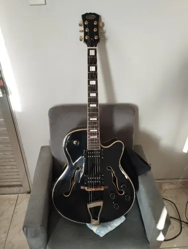 Guitarra semi acústica stagg