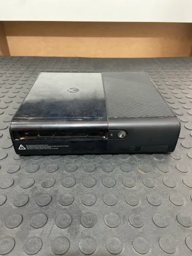Xbox 360 Super Slim Defeito