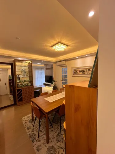 Apartamento mobiliado à venda aceita permuta 