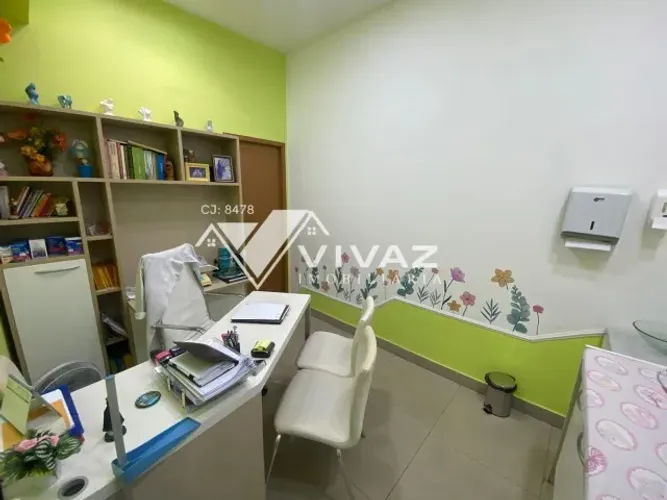 Excelente Sala Comercial com Móveis planejados na Rua Padre Manuel da Nóbrega