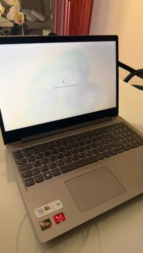 Lenovo IdeaPad S145 - Ryzen 7 3700U