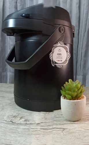 Garrafa Térmica 2,50 litros - Preta fosca nova na caixa