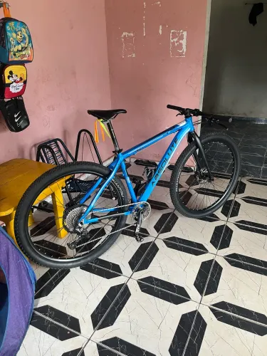 Vendo bike absolute aro 29, em perfeito estado!