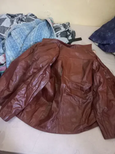 Vendo 4 jaquetas de puro couro excelente estado