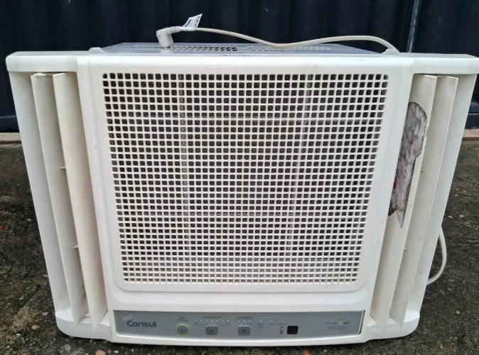 Ar condicionado consul de 10 mil BTUs c/controle