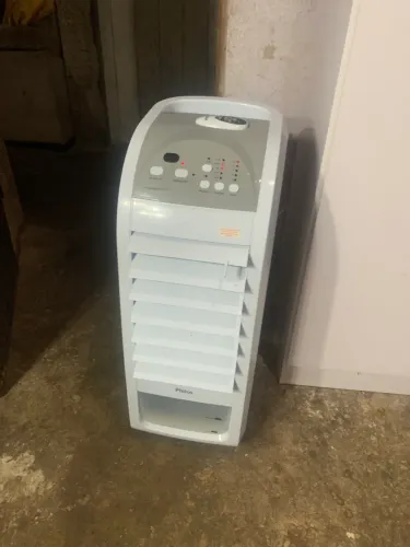 Climatizador de Ar Philco com Controle Remoto