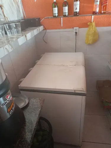 Frizzer 2 tampas esmaltec