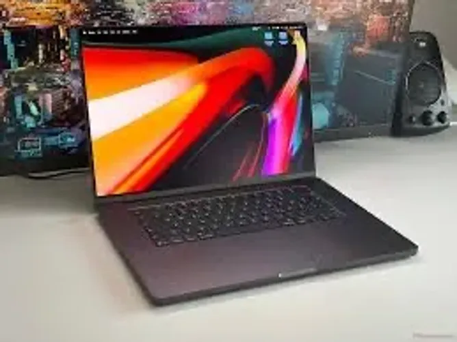 MacBook Pro 16? M5 MAX - 36GB RAM - 2TB SSD - NOVO, NA CAIXA