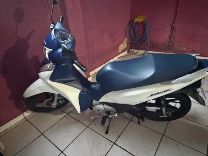 Vendo BIZ 125. Valor 15.000.00 Anápolis .