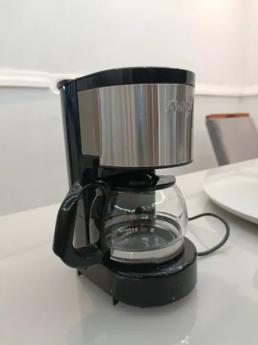 Cafeteira ARNO nova, usada só 2 vezes