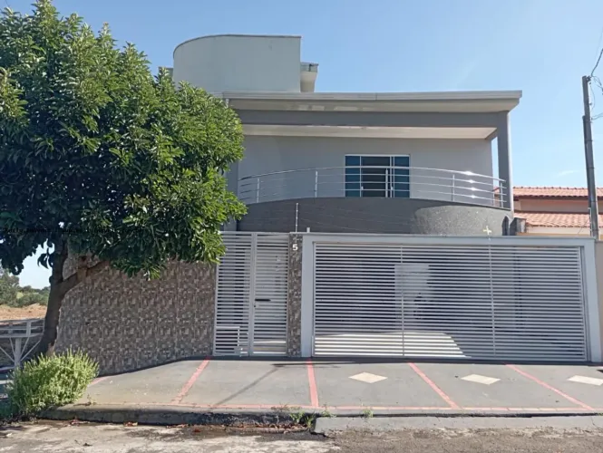 Casa para Venda em Martinópolis, Portal do Bosque, 4 dormitórios, 1 suíte, 4 banheiros, 2 