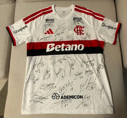 Camisa Flamengo arrascaeta autografada pelo elenco 2026