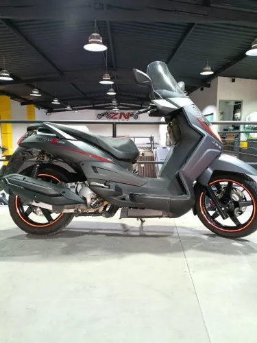 CITYCOM 300S 2022 UNICO DONO COM MANUAL E CHAVE RESERVA