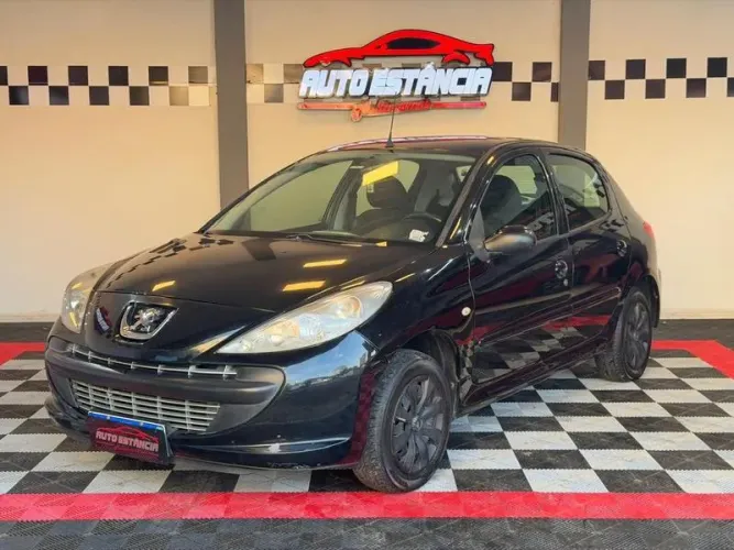 Peugeot 207 XR 1.4 Flex 8V 5P 2011
