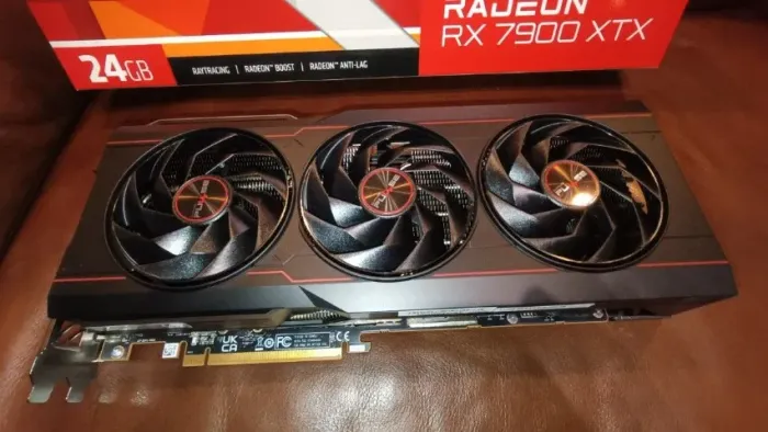 Placa De Vídeo Sapphire Pulse Amd Radeon Rx 7900 Xtx 24gb