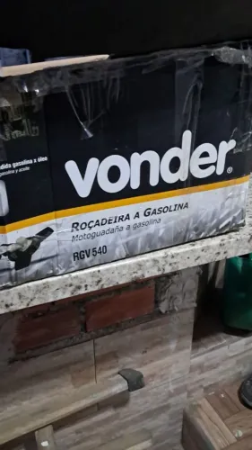 Roçadeira Vonder, a gasolina