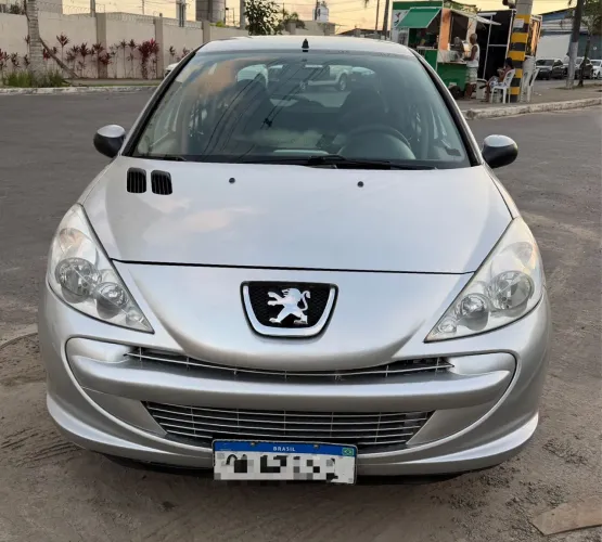 Peugeot 207 XR 1.4 Flex 8V 3P 2013