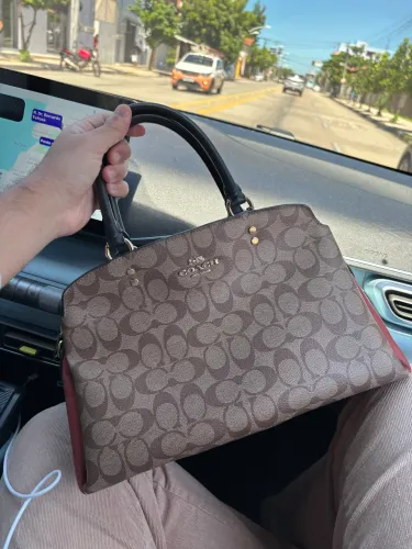  Coach Lillie Carryall 