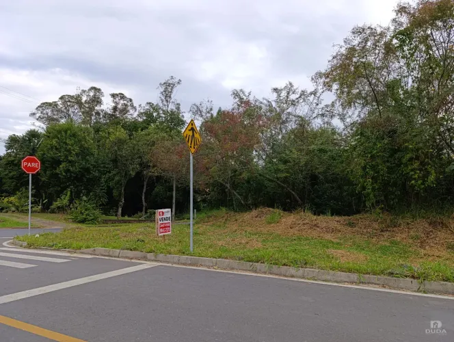 Terreno à venda no Loteamento Laranjinha