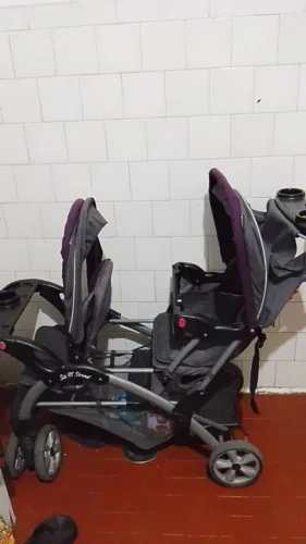 Carrinho duplo para bebê ou criança