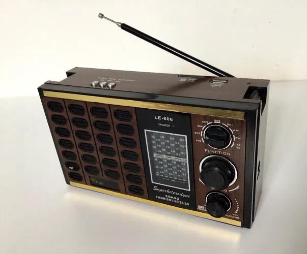 Rádio Lelong LE-606 Retrô Vintage AM/FM + Cabo Excelente Estado