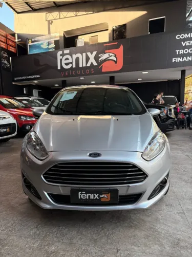 Ford Fiesta Sedan 1.6 16V Flex Aut. 2015