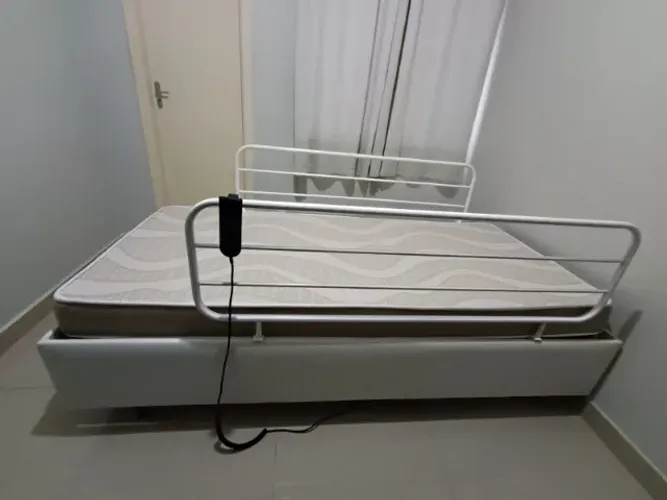 CAMA HOSPITALAR MOTORIZADA PILATI