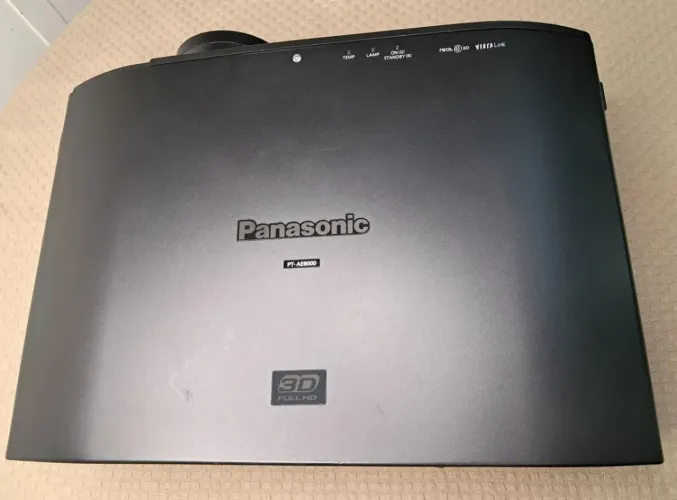 Imperdível! Projetor Panasonic AE 8000 3D .