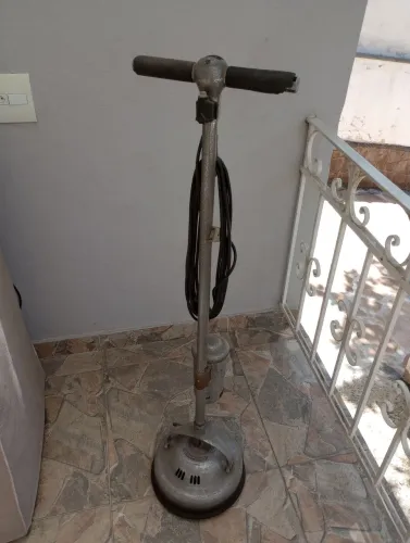 Enceradeira antiga da década de 50.
