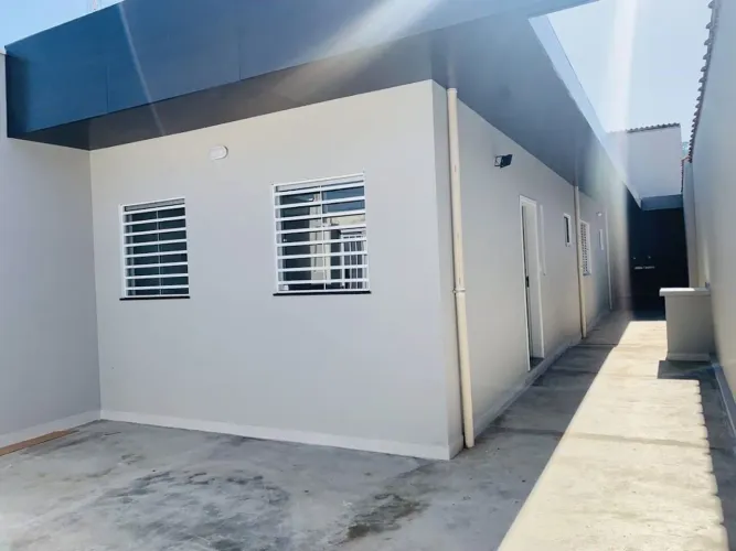 Casa com 2 dormitórios para alugar, 197 m² por R$ 2.985,00 - Vila Rio Branco - Jundiaí/SP