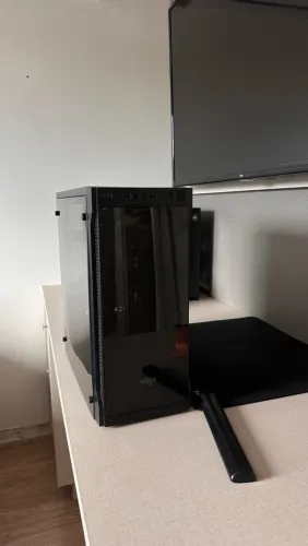Gabinete Aigo triple fan