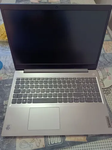 Notebook Lenovo IdeaPad 3 15IML05 Core i5, 10ª geração, SSD SM2263xt 512GB , 8GB DDR4.