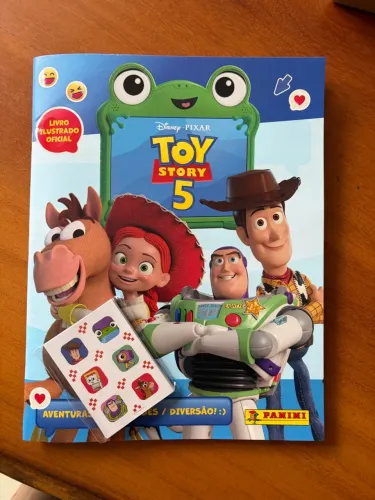Álbum de figurinhas Toy Story 5 completo
