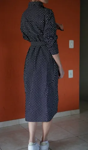 vestido chemise poa midi novo
