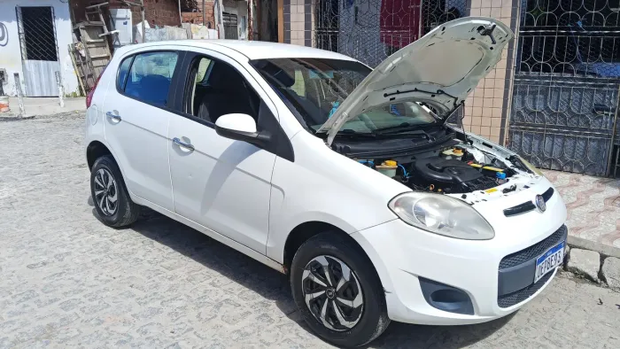 Fiat Palio Attractive 1.0 EVO Fire Flex 8V 5P 2013