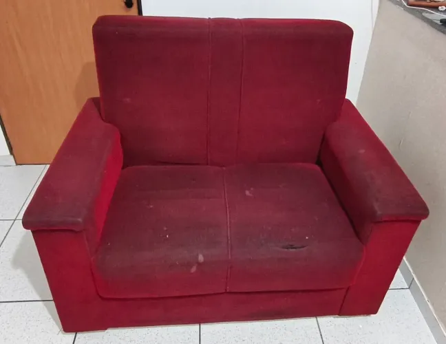 Sofá Vermelho 2 Lugares Usado