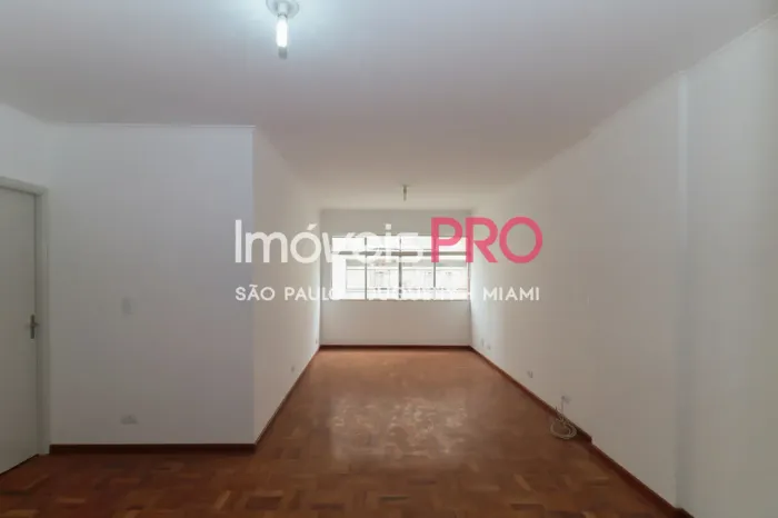 Apartamento à Venda 3 dormitórios Itaim
