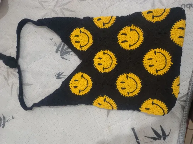 Bolsa de crochê emojis