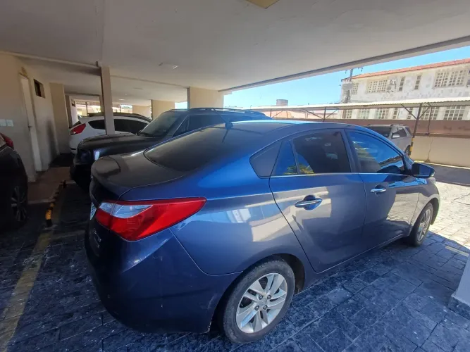 Hyundai HB20S Premium 1.6 Flex 16V Aut. 4P 2015